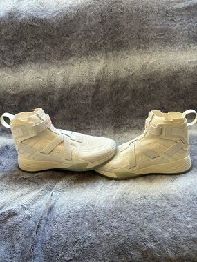 APL Superfuture Basketball Shoe Size 10.5 Nwob